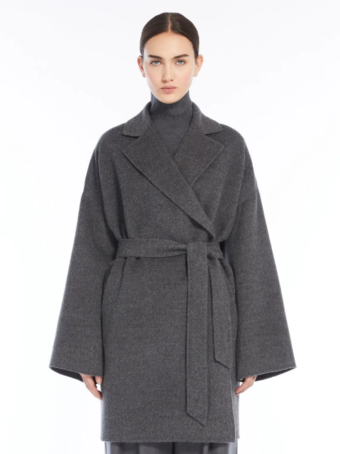 Cappotto over in lana di alpaca