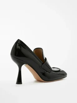 Mocassino con tacco in vernice