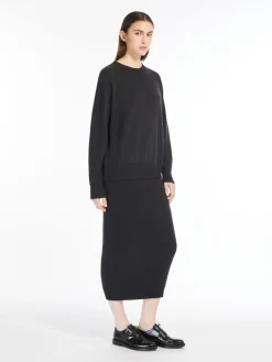 Pullover in filato di lana