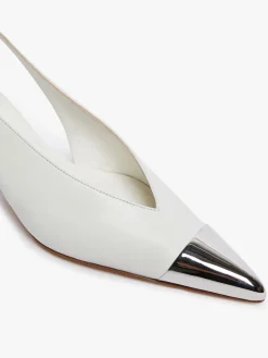Slingback con punta metallica