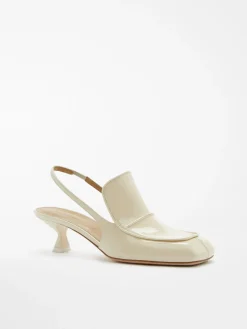 Slingback in vernice