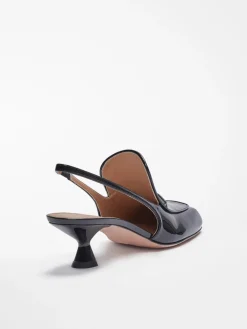 Slingback in vernice