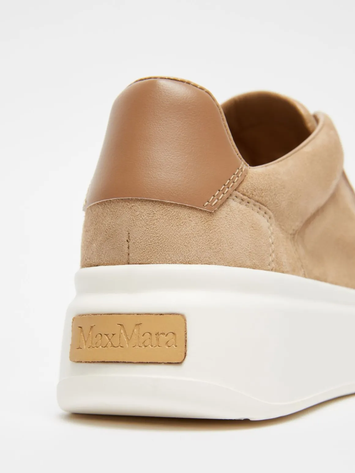 Sneaker in pelle scamosciata