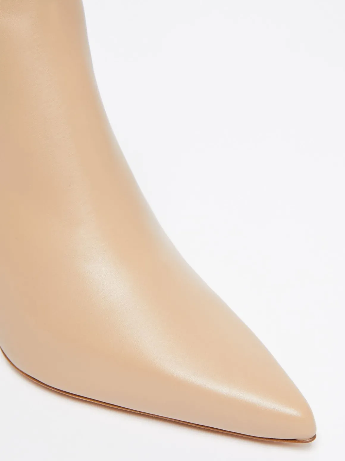 Stivaletto in pelle con zip