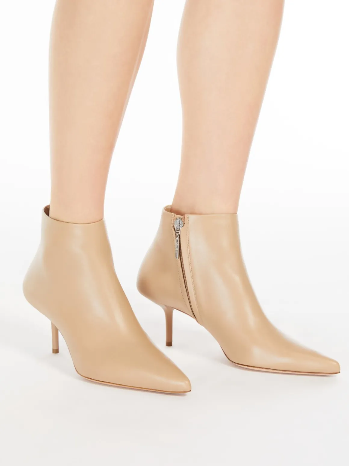 Stivaletto in pelle con zip